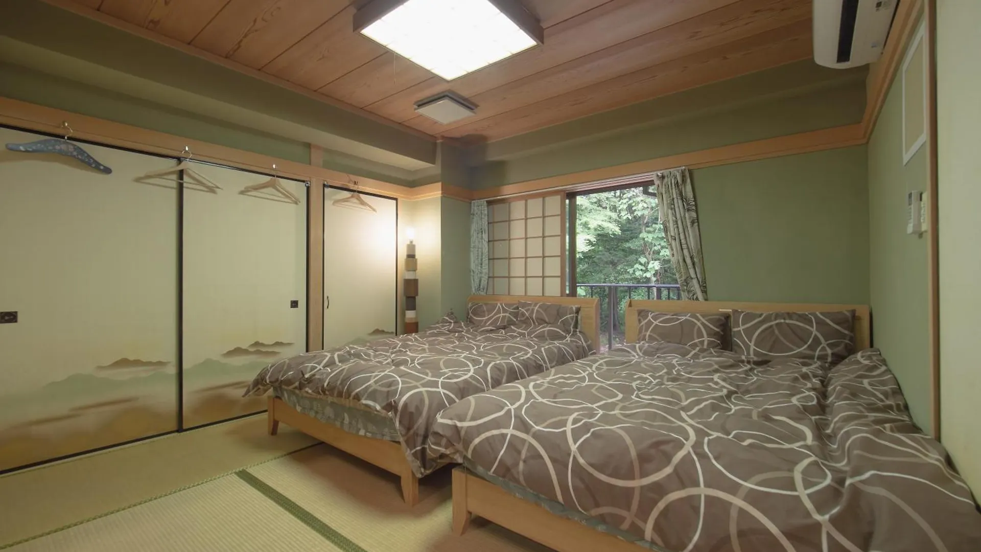 Villa 『箱根登山線』駅徒歩圏内※Bus Stop徒歩1分※大勢で遊びたい & 癒されたい